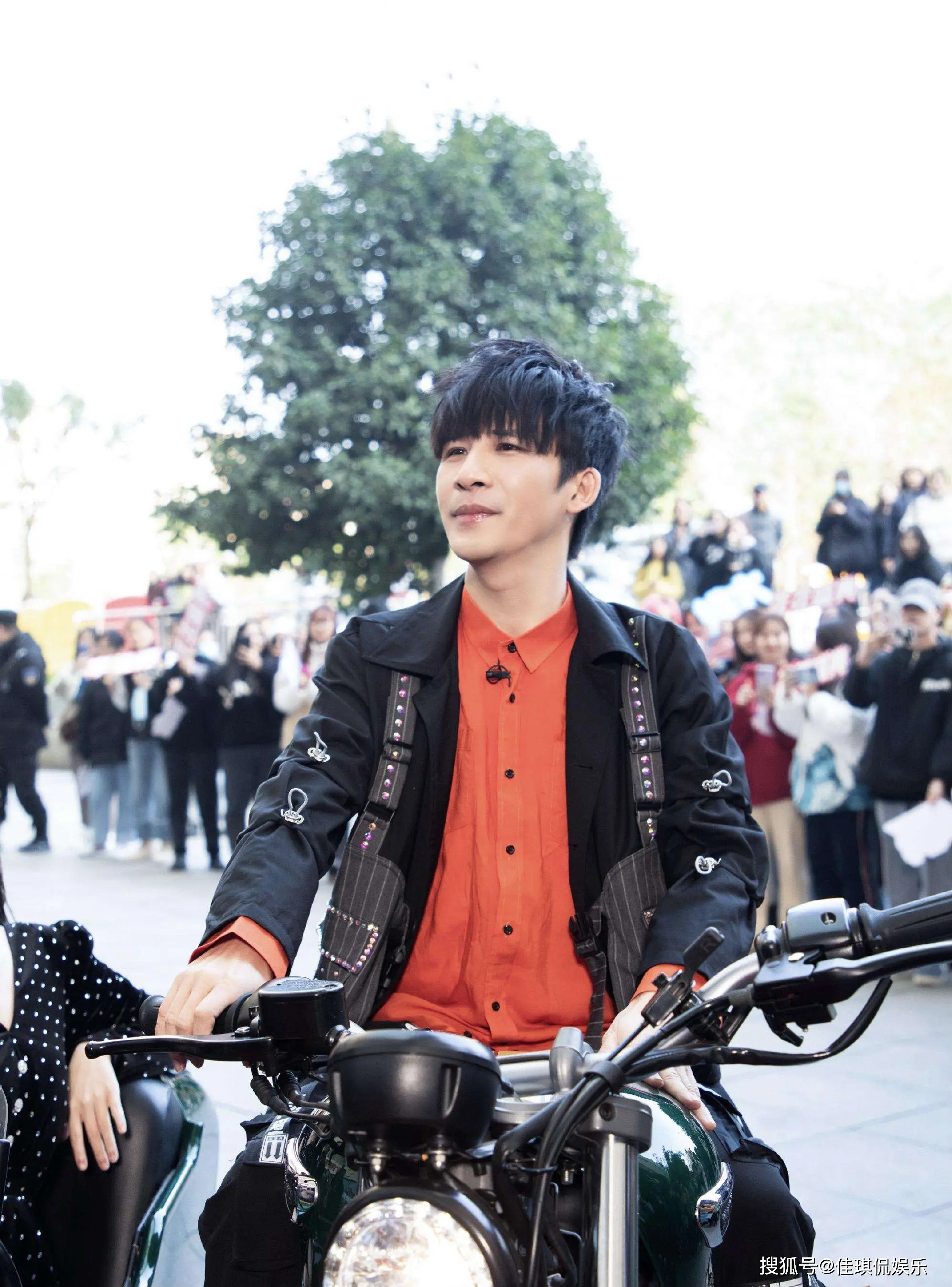 大张伟童年经历_大张伟看娱乐圈_大张伟音乐之路发展历程