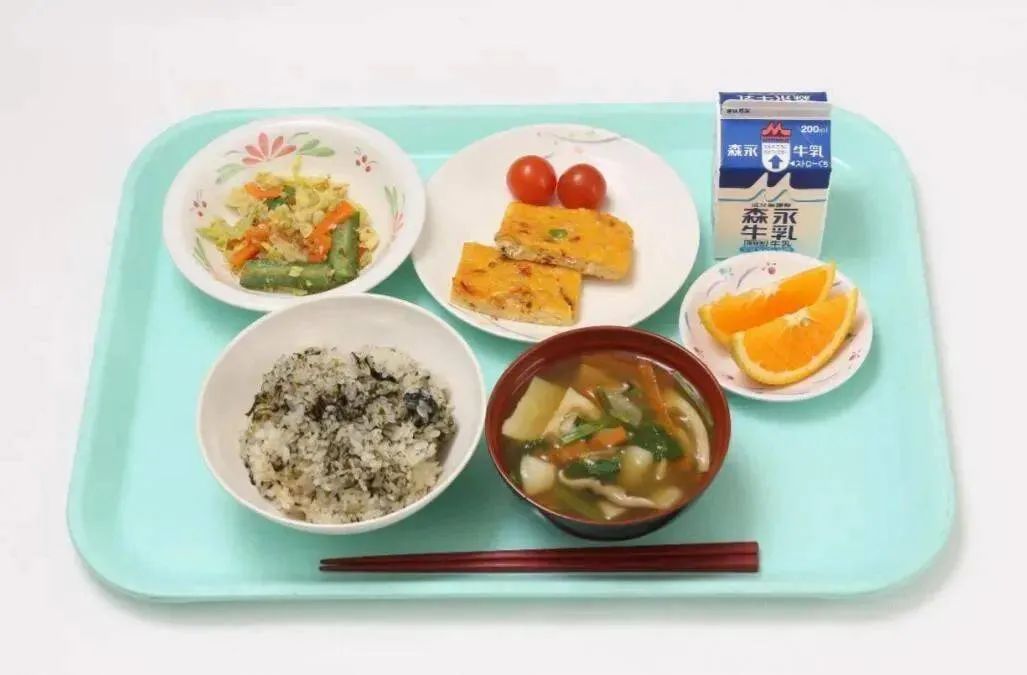 三星校餐在线观看_三星级营养午餐_三星校餐剧情