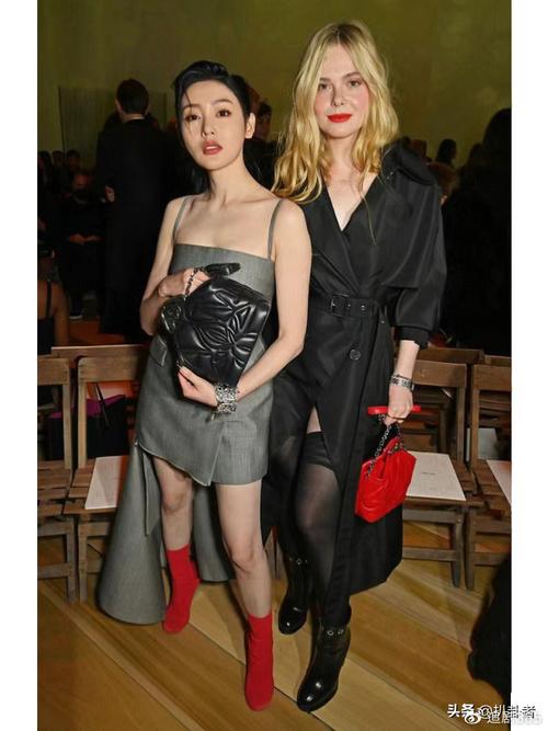 娱乐圈大长腿_娱乐圈长腿女神是谁_娱乐圈长腿